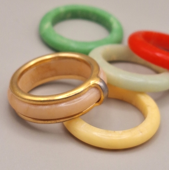 Vintage Avon Color Go Round Interchangeable Lucite Band Ring Full Set –Sz 7- 70s - Picture 15 of 16